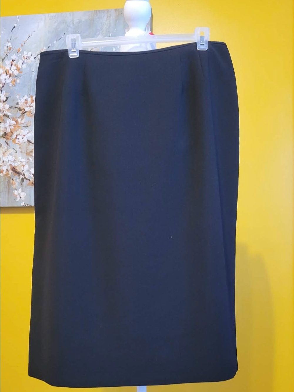 Le Suit Black Pencil Skirt